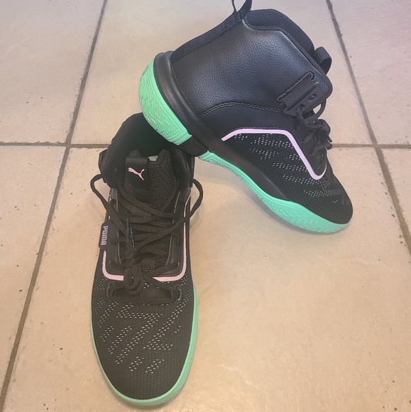 puma legacy dark mode